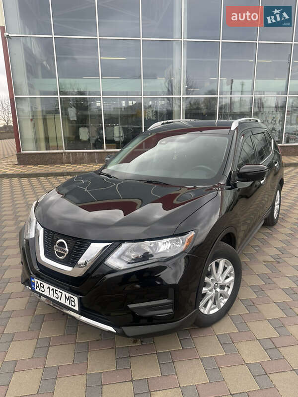 Внедорожник / Кроссовер Nissan Rogue 2020 в Гайсине
