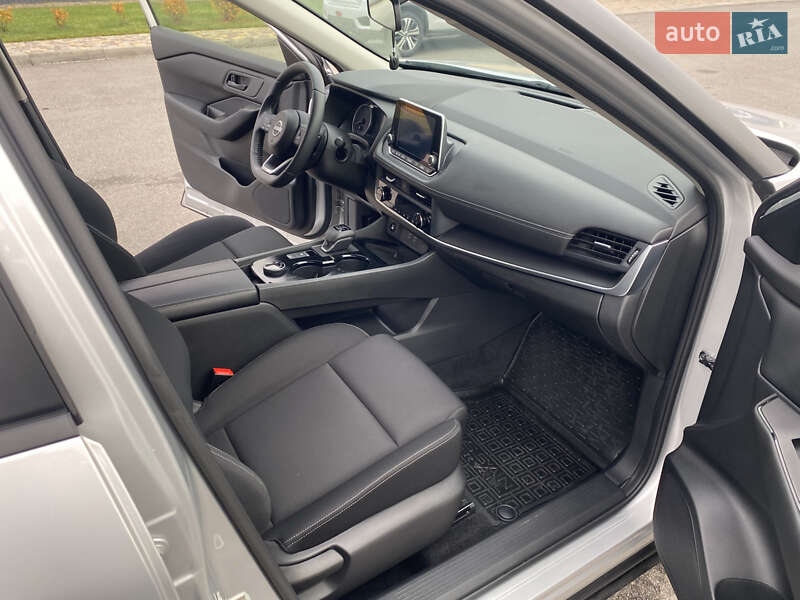 Внедорожник / Кроссовер Nissan Rogue 2024 в Броварах