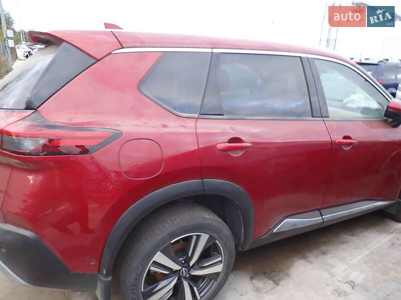 Внедорожник / Кроссовер Nissan Rogue 2023 в Львове