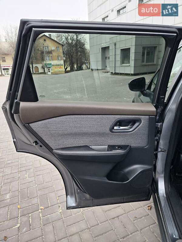 Внедорожник / Кроссовер Nissan Rogue 2022 в Каменском