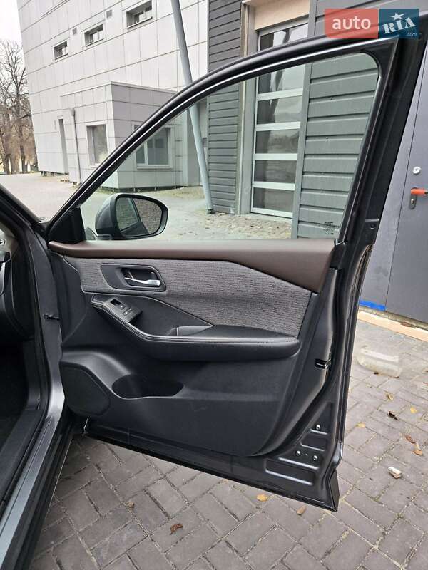 Внедорожник / Кроссовер Nissan Rogue 2022 в Каменском