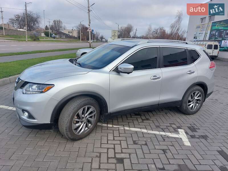 Внедорожник / Кроссовер Nissan Rogue 2015 в Кременчуге