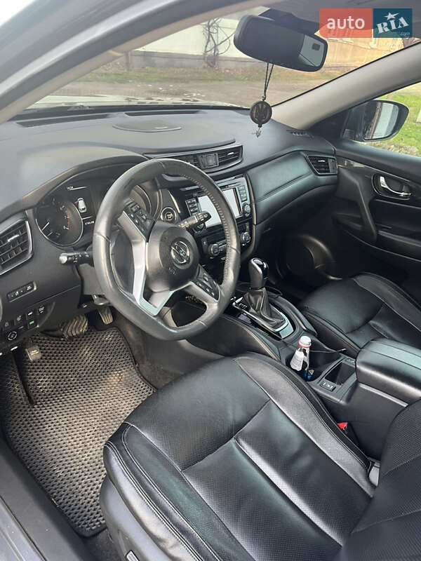 Внедорожник / Кроссовер Nissan Rogue 2017 в Днепре фото 4 Внедорожник / Кроссовер Nissan Rogue 2017 в Днепре