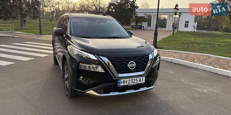 Внедорожник / Кроссовер Nissan Rogue 2021 в Одессе