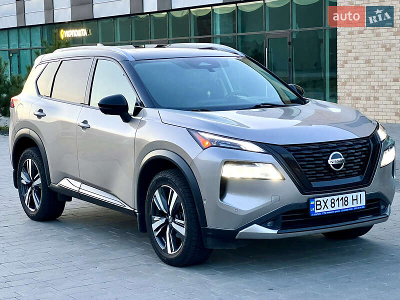 Внедорожник / Кроссовер Nissan Rogue 2021 в Хмельницком