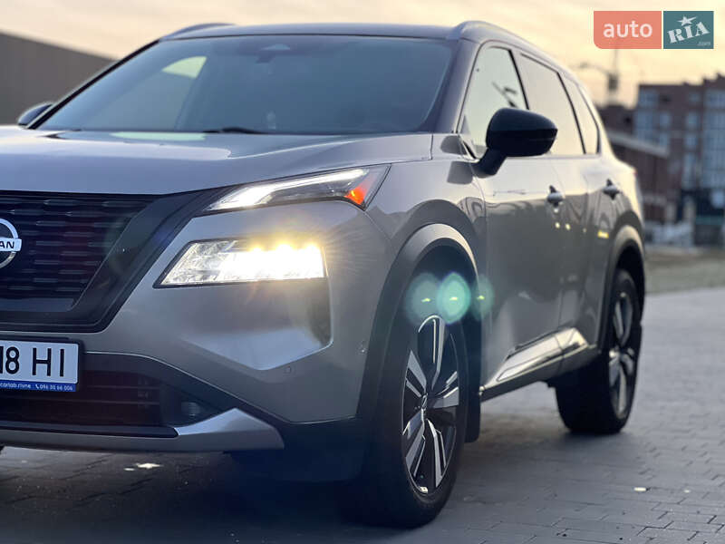 Внедорожник / Кроссовер Nissan Rogue 2021 в Хмельницком