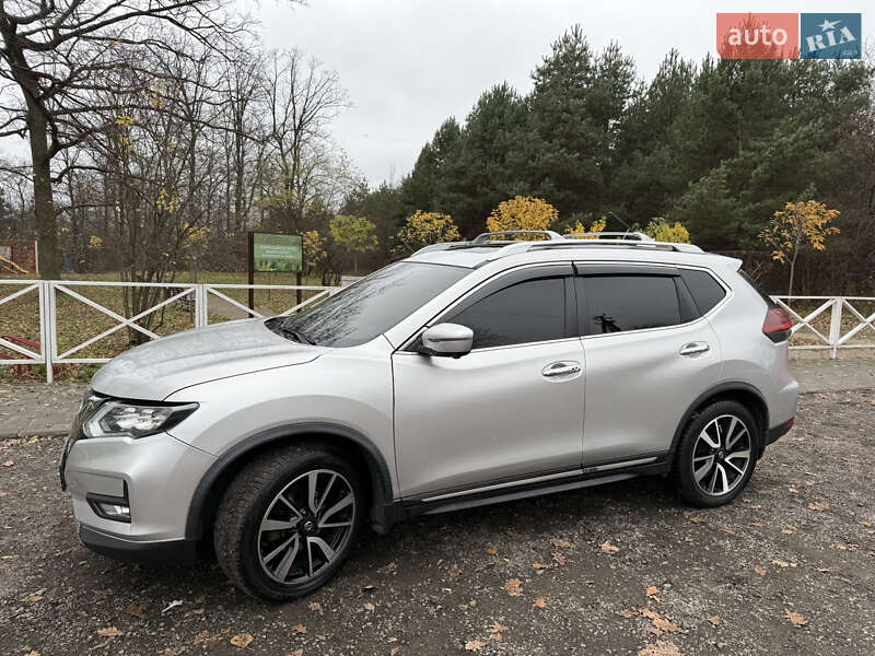 Внедорожник / Кроссовер Nissan Rogue 2018 в Боярке