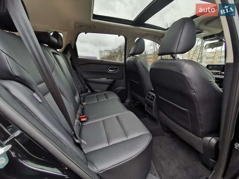 Внедорожник / Кроссовер Nissan Rogue 2021 в Киеве