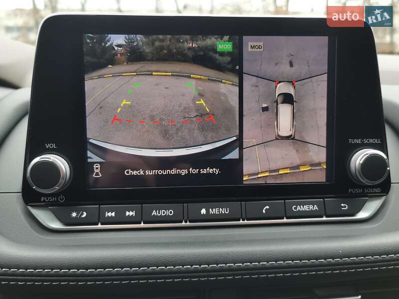 Внедорожник / Кроссовер Nissan Rogue 2021 в Киеве