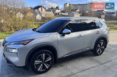 Внедорожник / Кроссовер Nissan Rogue 2020 в Львове