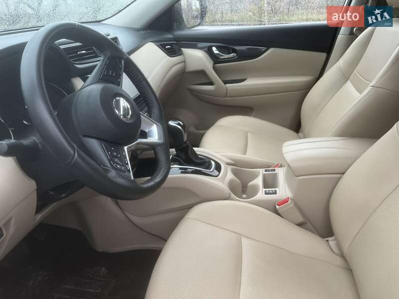 Внедорожник / Кроссовер Nissan Rogue 2019 в Киеве