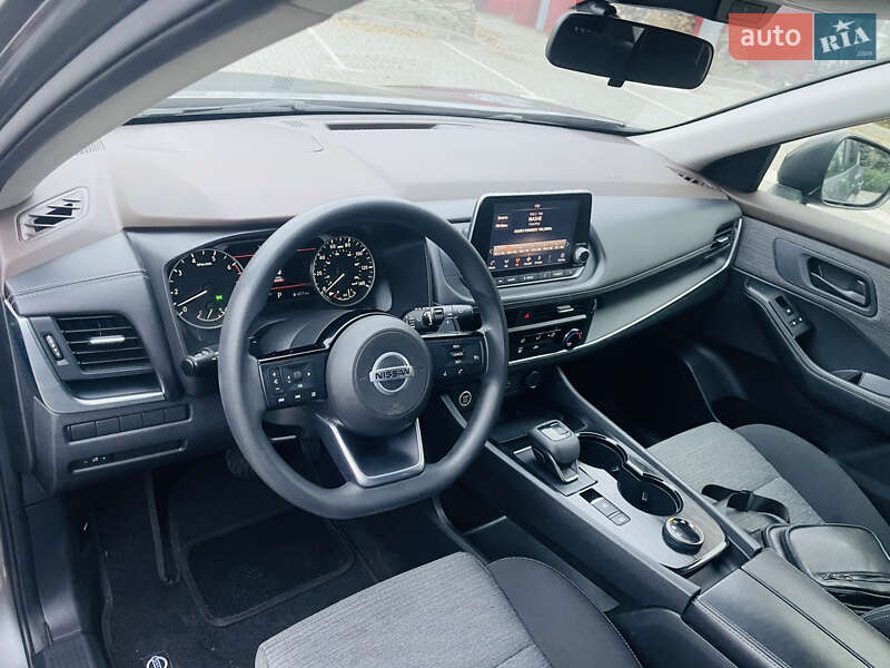 Позашляховик / Кросовер Nissan Rogue 2021 в Харкові