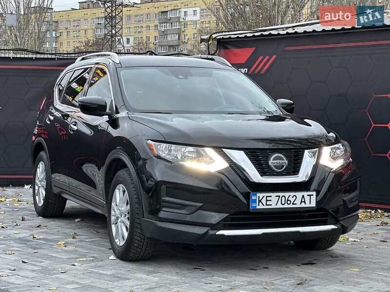 Внедорожник / Кроссовер Nissan Rogue 2020 в Днепре