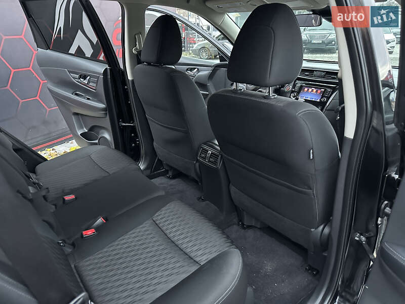 Внедорожник / Кроссовер Nissan Rogue 2020 в Днепре