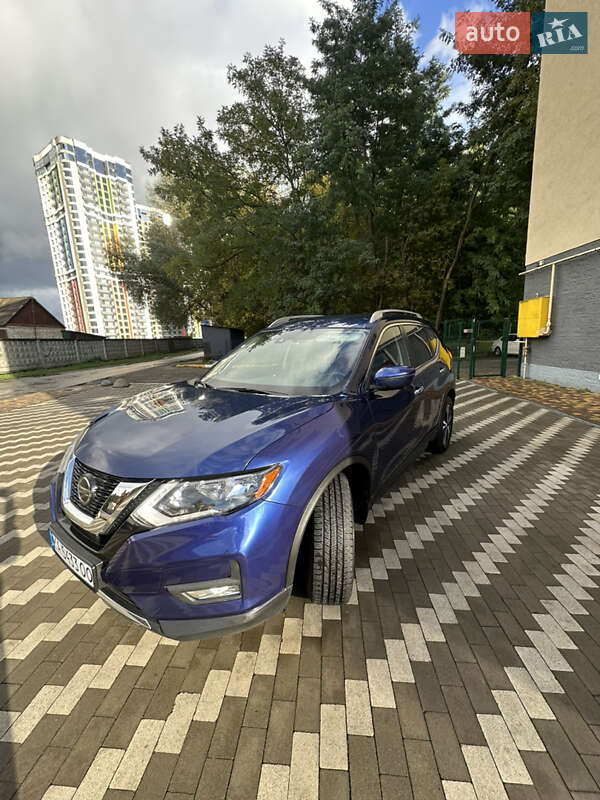Внедорожник / Кроссовер Nissan Rogue 2019 в Киеве