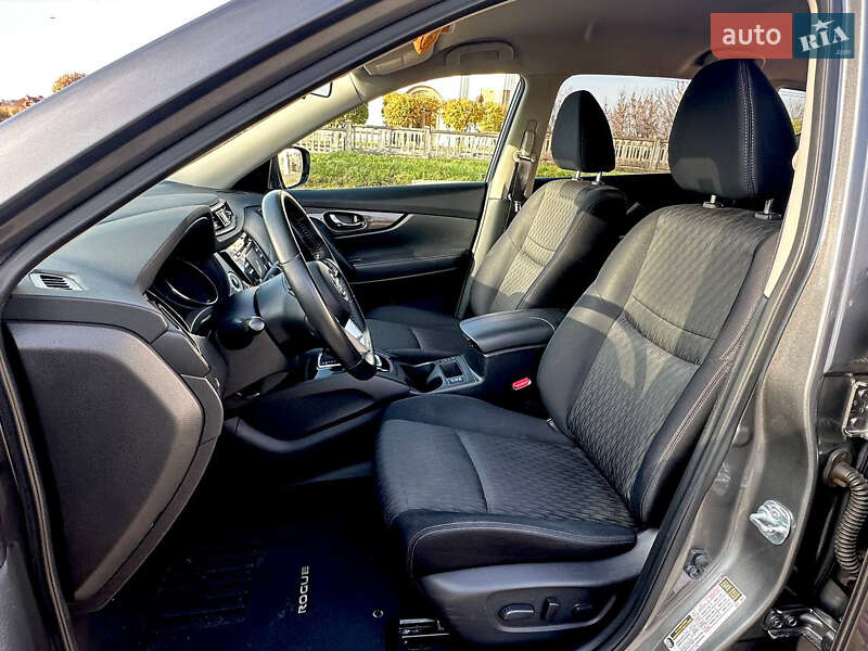 Внедорожник / Кроссовер Nissan Rogue 2017 в Белой Церкви