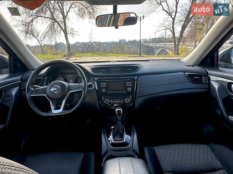 Внедорожник / Кроссовер Nissan Rogue 2017 в Белой Церкви