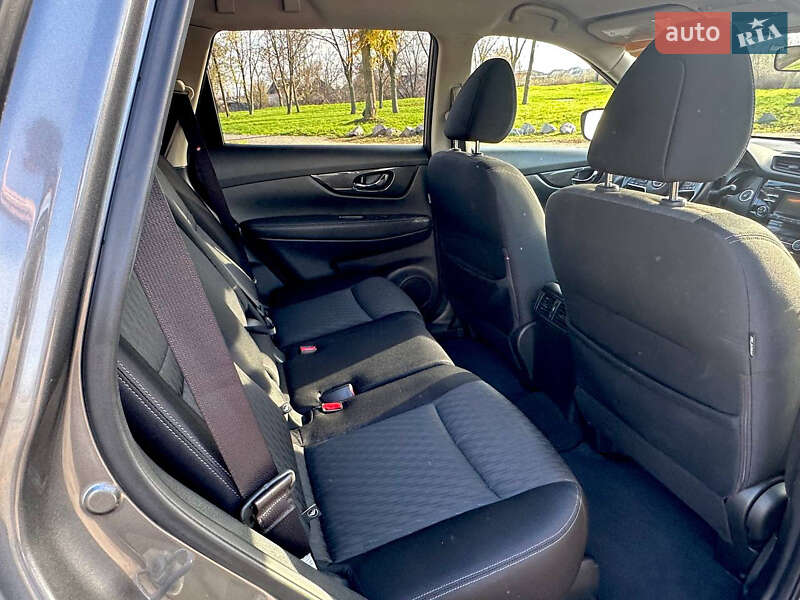 Внедорожник / Кроссовер Nissan Rogue 2017 в Белой Церкви