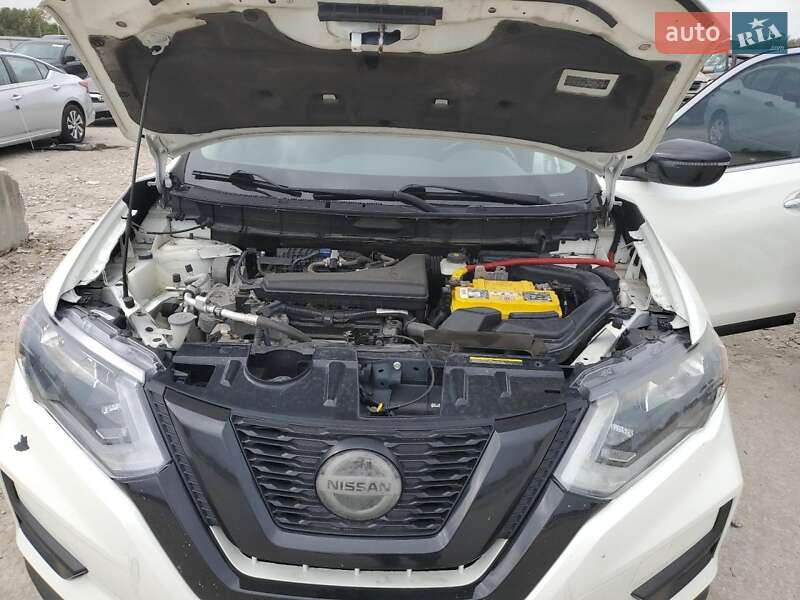 Внедорожник / Кроссовер Nissan Rogue 2018 в Луцке
