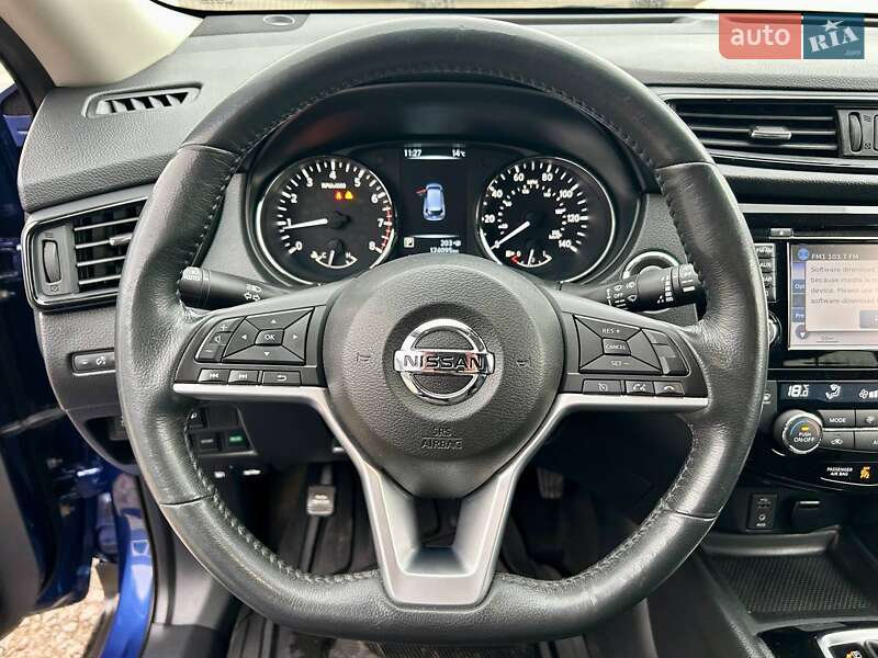 Внедорожник / Кроссовер Nissan Rogue 2017 в Одессе