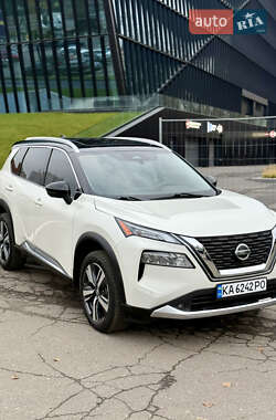 Позашляховик / Кросовер Nissan Rogue 2021 в Києві