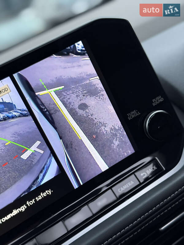 Внедорожник / Кроссовер Nissan Rogue 2021 в Киеве