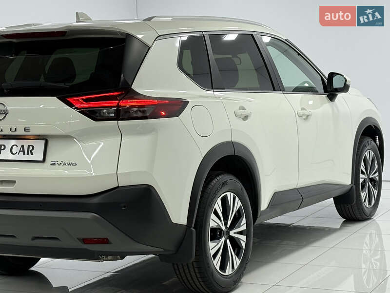 Внедорожник / Кроссовер Nissan Rogue 2023 в Одессе