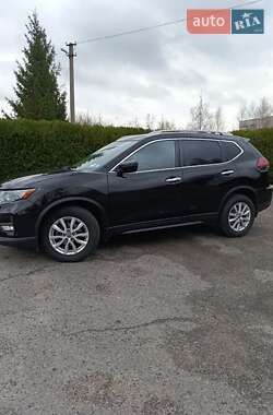 Внедорожник / Кроссовер Nissan Rogue 2019 в Змиеве