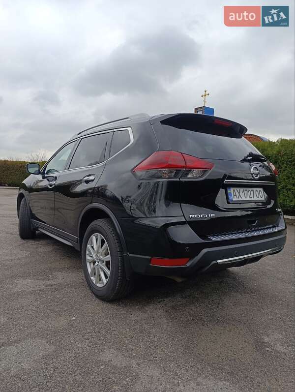 Внедорожник / Кроссовер Nissan Rogue 2019 в Змиеве