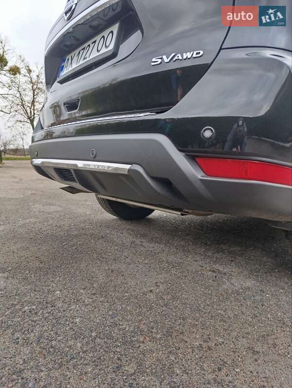 Внедорожник / Кроссовер Nissan Rogue 2019 в Змиеве