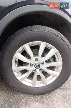 Внедорожник / Кроссовер Nissan Rogue 2019 в Змиеве