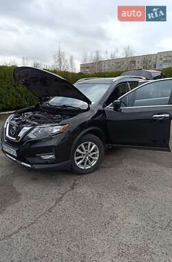 Внедорожник / Кроссовер Nissan Rogue 2019 в Змиеве