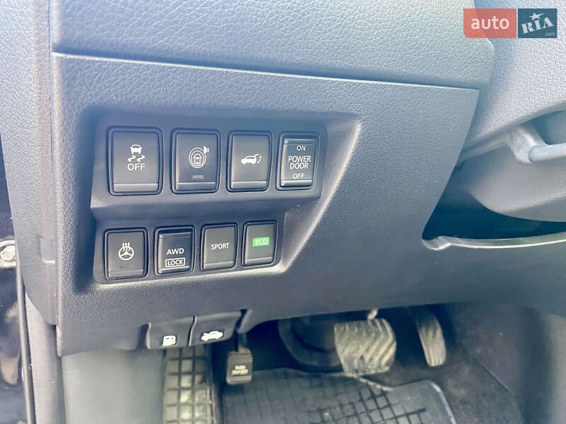 Внедорожник / Кроссовер Nissan Rogue 2017 в Николаеве фото 14 Внедорожник / Кроссовер Nissan Rogue 2017 в Николаеве