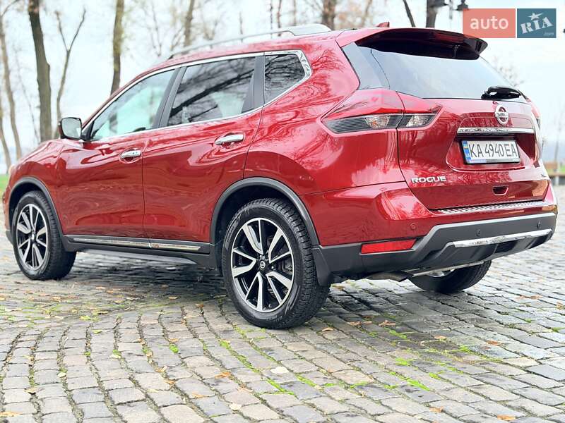 Внедорожник / Кроссовер Nissan Rogue 2018 в Киеве