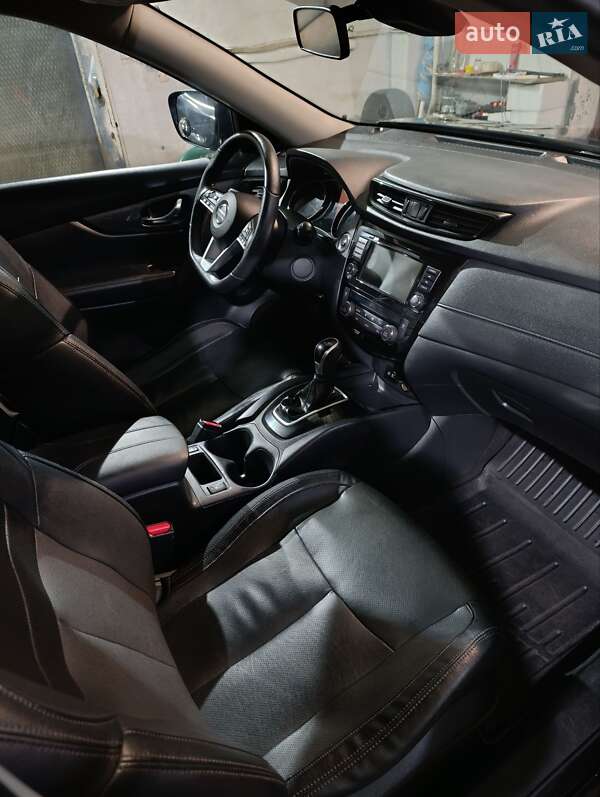 Внедорожник / Кроссовер Nissan Rogue 2019 в Харькове