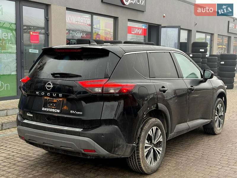 Внедорожник / Кроссовер Nissan Rogue 2023 в Львове
