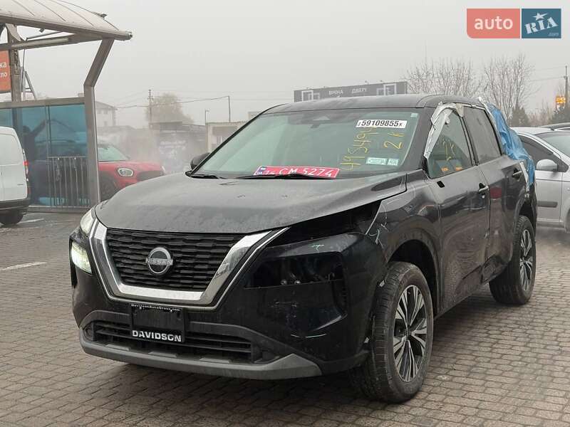 Внедорожник / Кроссовер Nissan Rogue 2023 в Львове