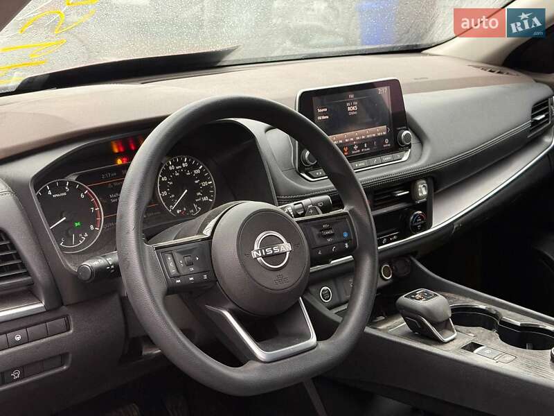 Внедорожник / Кроссовер Nissan Rogue 2023 в Львове