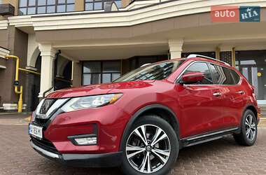 Внедорожник / Кроссовер Nissan Rogue 2017 в Киеве