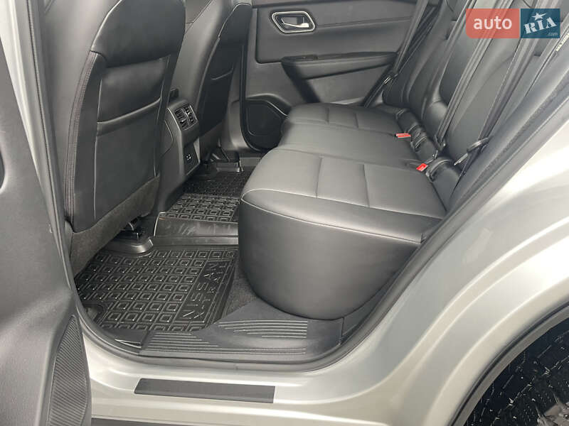 Позашляховик / Кросовер Nissan Rogue 2021 в Вінниці