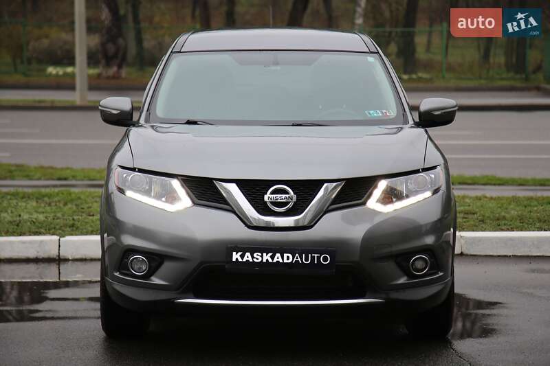 Внедорожник / Кроссовер Nissan Rogue 2015 в Харькове