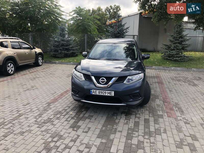 Внедорожник / Кроссовер Nissan Rogue 2016 в Днепре