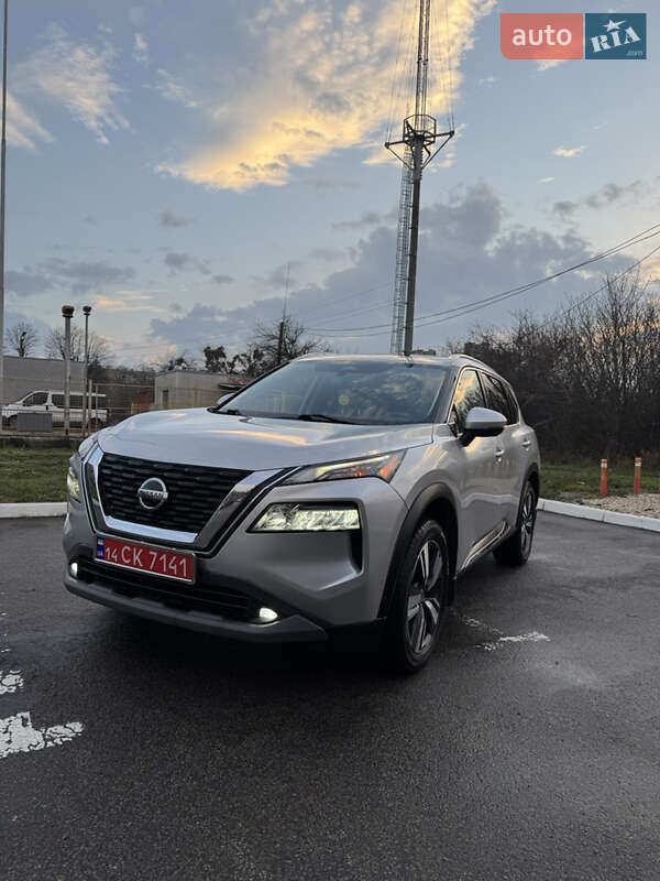 Внедорожник / Кроссовер Nissan Rogue 2021 в Харькове