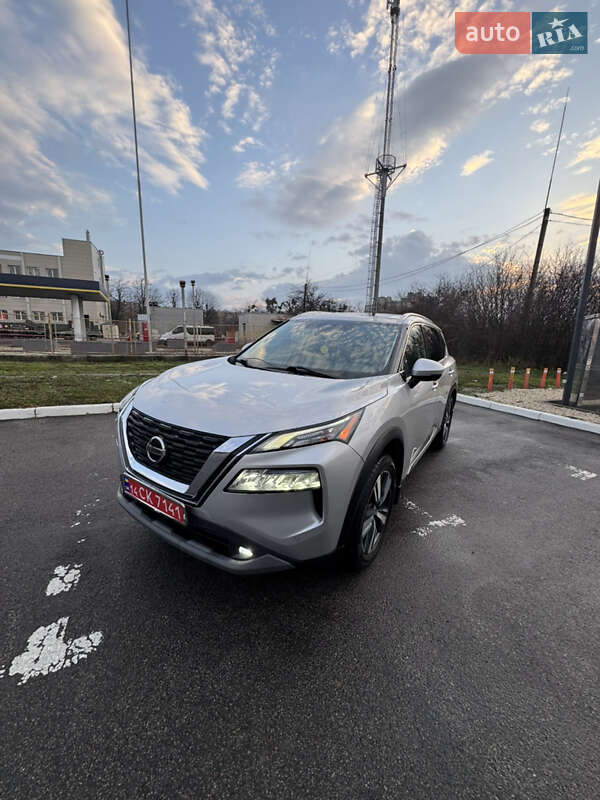 Внедорожник / Кроссовер Nissan Rogue 2021 в Харькове