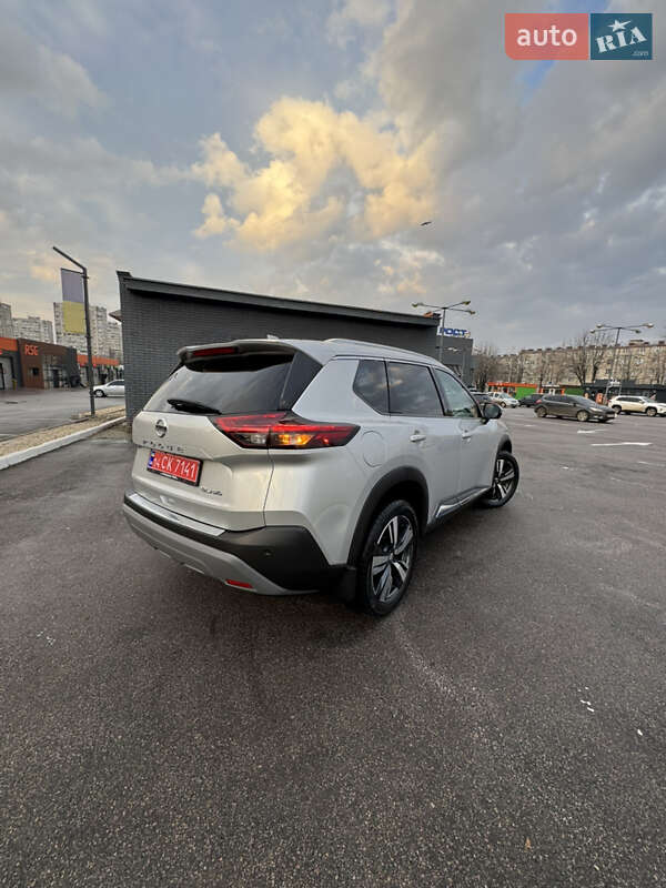 Внедорожник / Кроссовер Nissan Rogue 2021 в Харькове