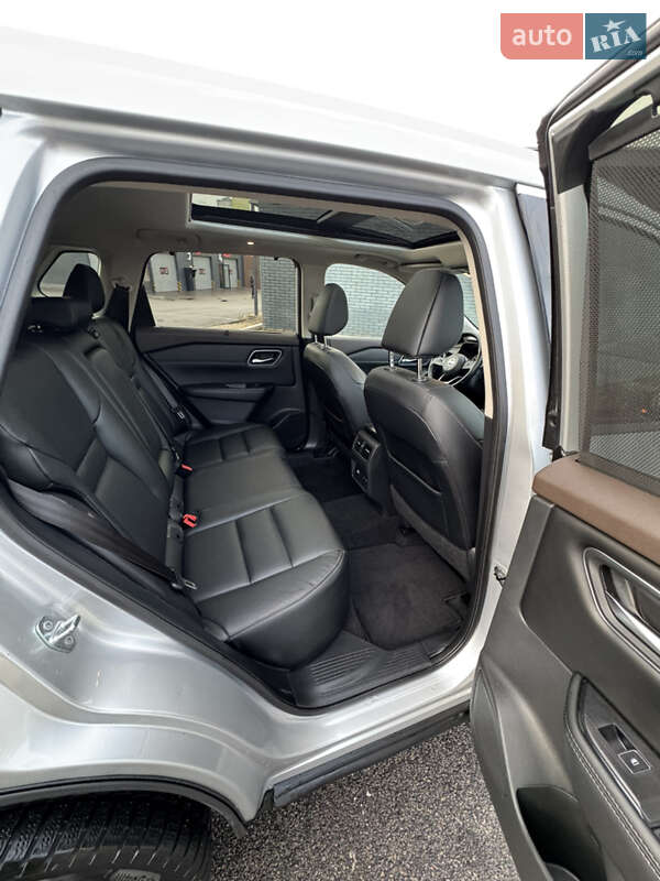 Внедорожник / Кроссовер Nissan Rogue 2021 в Харькове