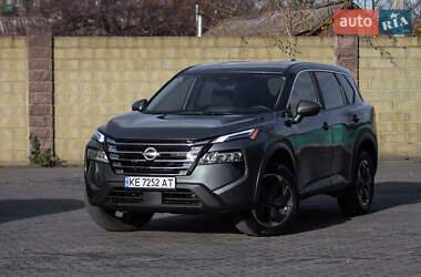 Внедорожник / Кроссовер Nissan Rogue 2025 в Каменском