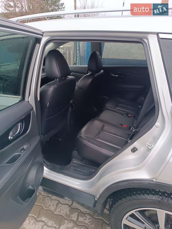 Внедорожник / Кроссовер Nissan Rogue 2019 в Глыбокой