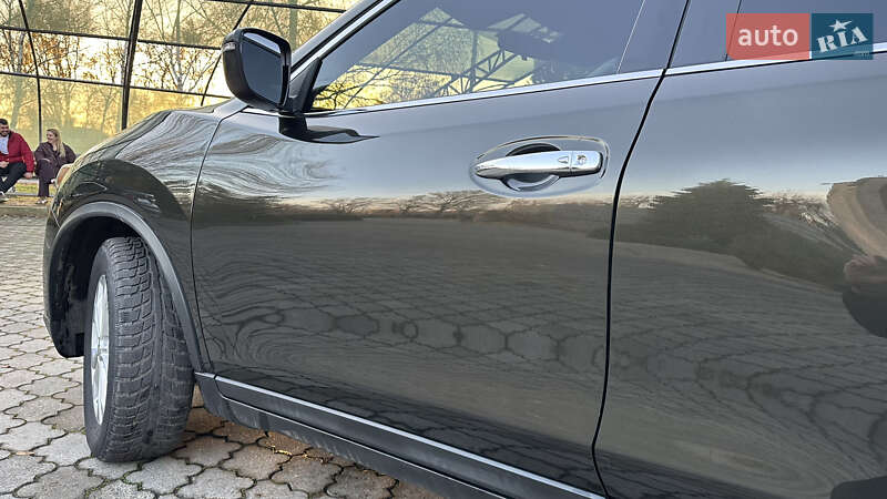 Позашляховик / Кросовер Nissan Rogue 2016 в Павлограді