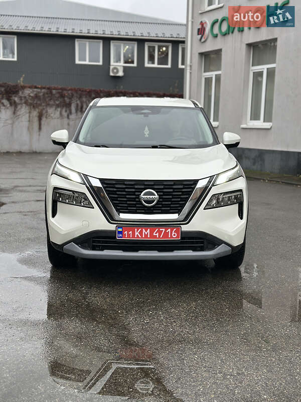 Внедорожник / Кроссовер Nissan Rogue 2021 в Киеве